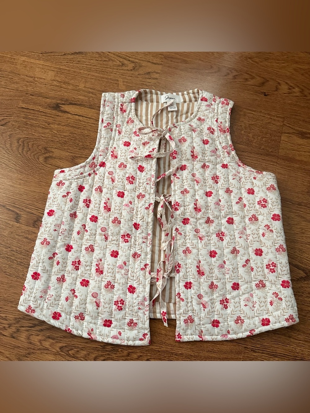 Japna bohemian boho Floral Quilted Tie-Front Vest in Cream Pink Floral medium